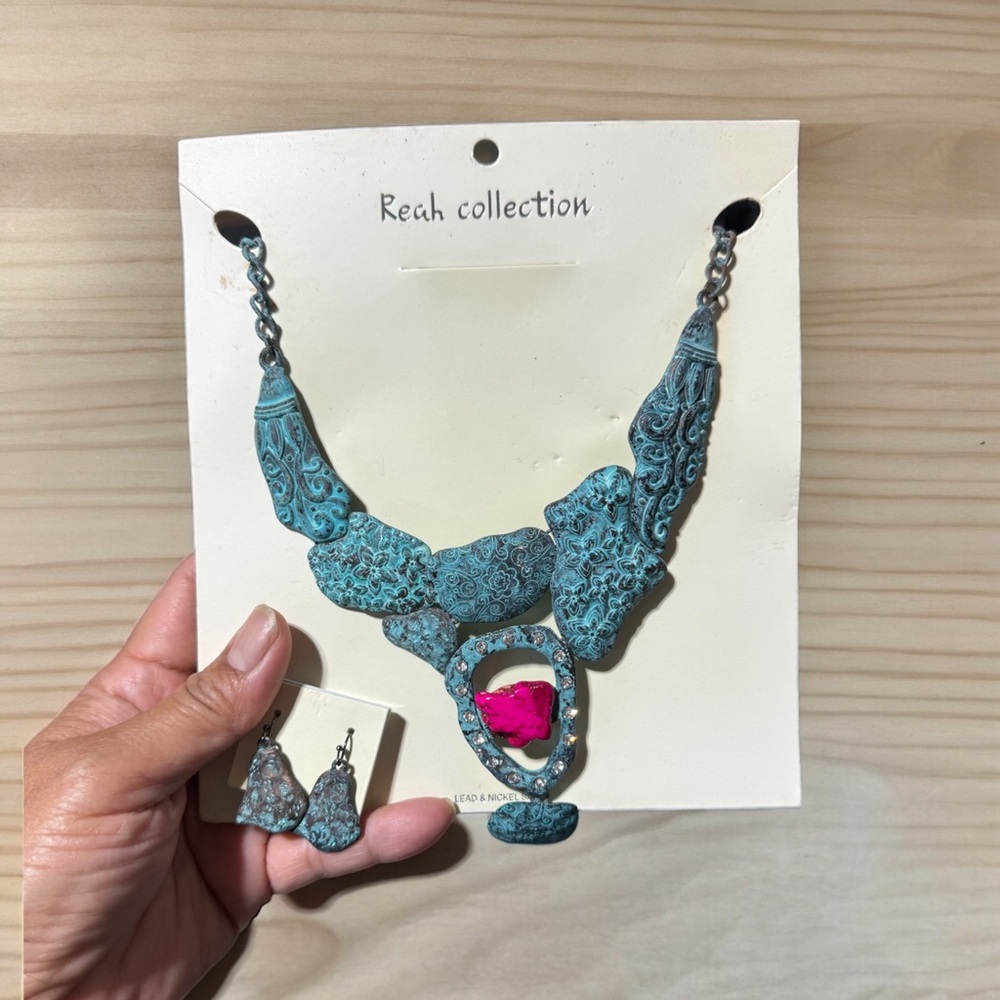 Metal Turquiose Painted Vintage Rhinestone Statement Necklace